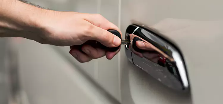 Why Choose Our Auto Locksmith Team in Sycamore, IL?